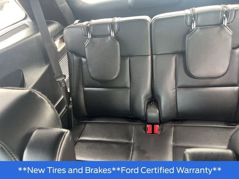 Used 2020 Ford Explorer XLT w/ Equipment Group 202A AWD/4WD image 31