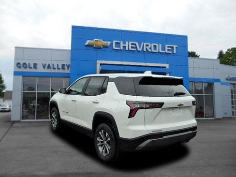 New 2026 Chevrolet Equinox LT w/ Convenience Package II image 3