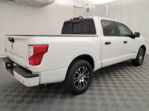 Used 2023 Nissan Titan SV RWD image 4