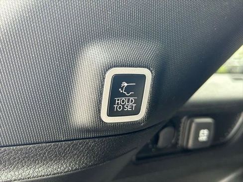 Certified 2024 Jeep Grand Cherokee Altitude image 42