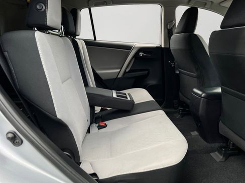 Used 2017 Toyota RAV4 XLE image 8