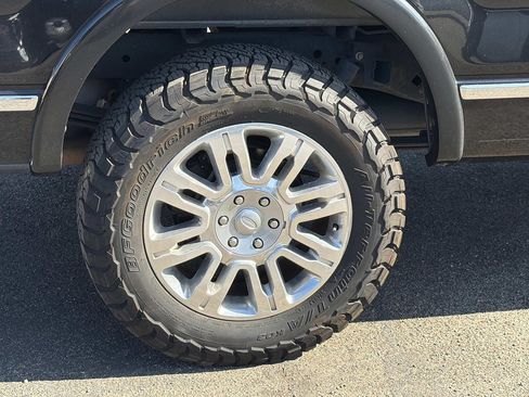 Used 2013 Ford F150 Platinum AWD/4WD image 5