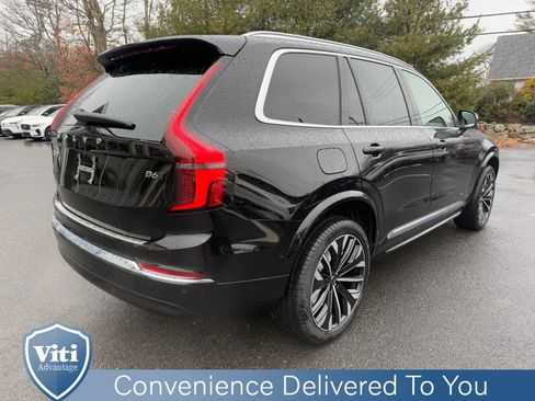 New 2026 Volvo XC90 B6 Plus w/ Protection Package Premier image 8