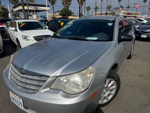 Used 2008 Chrysler Sebring LX image 2