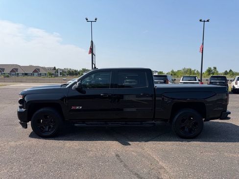 Used 2018 Chevrolet Silverado 1500 LTZ Z71 w/ LTZ Plus Package AWD/4WD image 9