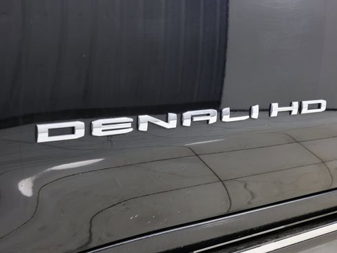 Used 2022 GMC Sierra 3500 Denali image 15