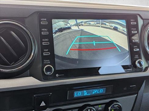 Used 2022 Toyota Tacoma TRD Off-Road w/ Technology Package image 13