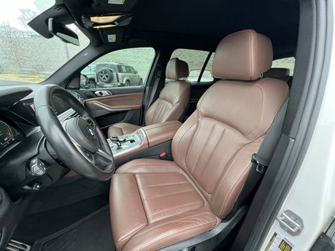 Used 2019 BMW X5 xDrive40i w/ M Sport Package image 16