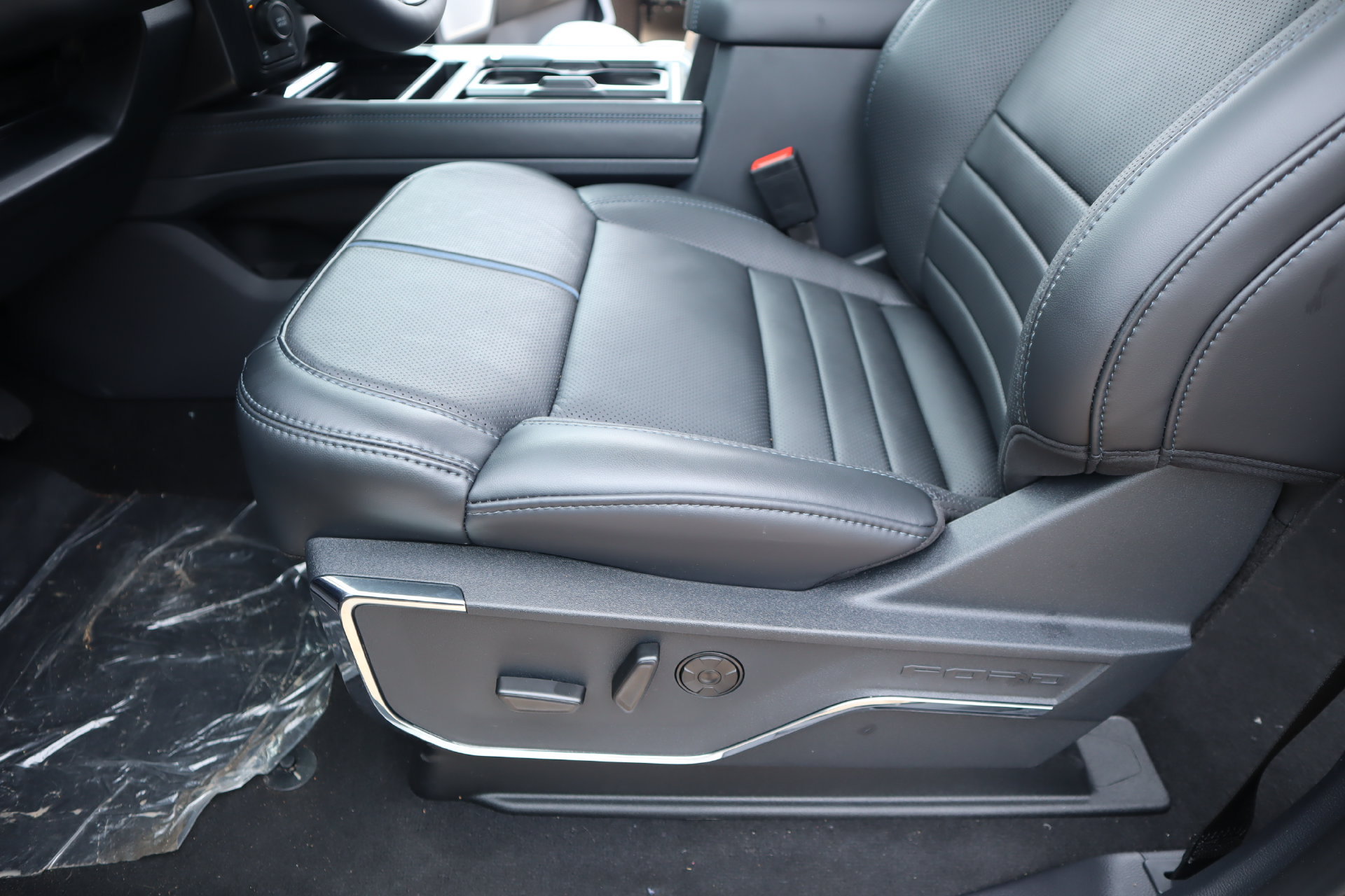 New 2026 Ford F250 Platinum AWD/4WD image 12
