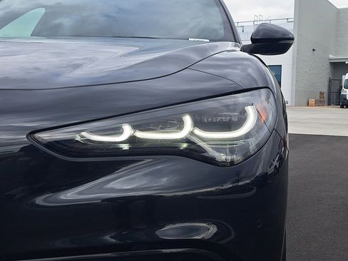 Used 2024 Alfa Romeo Stelvio Ti w/ Performance Driving Package image 5