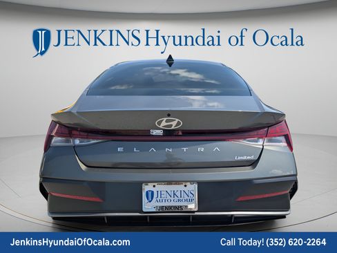New 2026 Hyundai Elantra Limited FWD image 5