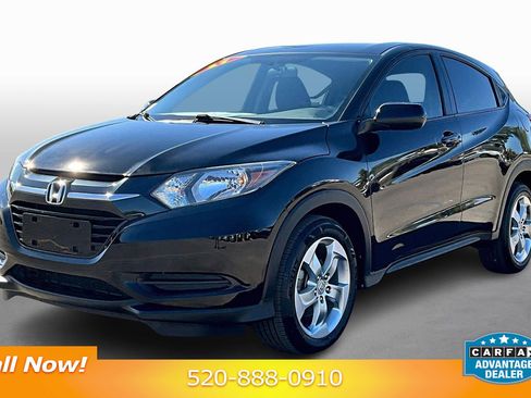 Used 2017 Honda HR-V LX image 1