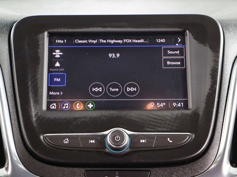 Used 2023 Chevrolet Equinox LT image 19