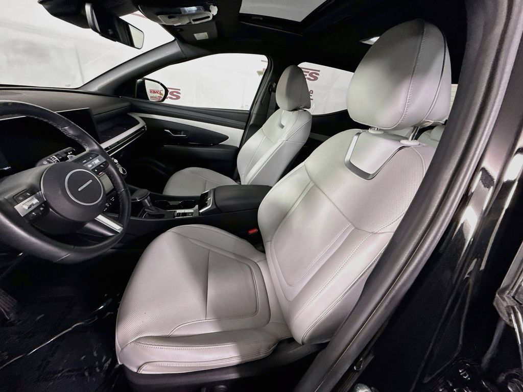 Certified 2025 Hyundai Santa Cruz Limited AWD/4WD image 27
