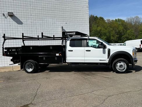 New 2026 Ford F550 4x4 Crew Cab image 5