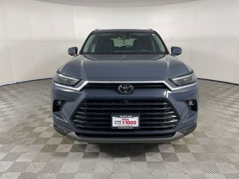 Used 2024 Toyota Grand Highlander Limited image 18