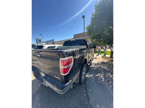 Used 2011 Ford F150 XLT w/ XLT Chrome Pkg AWD/4WD image 3