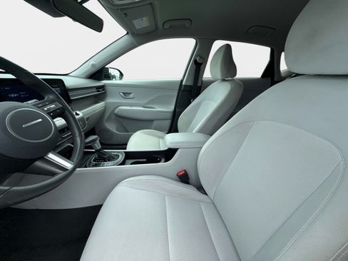 Used 2026 Hyundai Kona SEL Sport FWD image 23