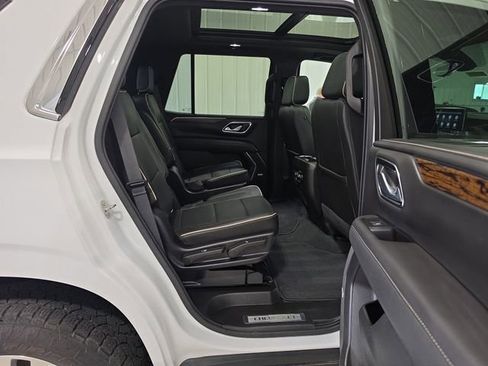 Used 2021 Chevrolet Tahoe Premier AWD/4WD image 28