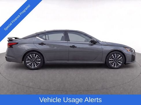 Used 2024 Nissan Altima 2.5 SV FWD image 10