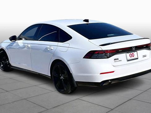 Used 2024 Honda Accord Sport image 11