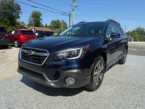 Used 2018 Subaru Outback 2.5i Limited AWD/4WD image 1