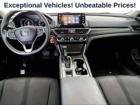Used 2018 Honda Accord EX image 18