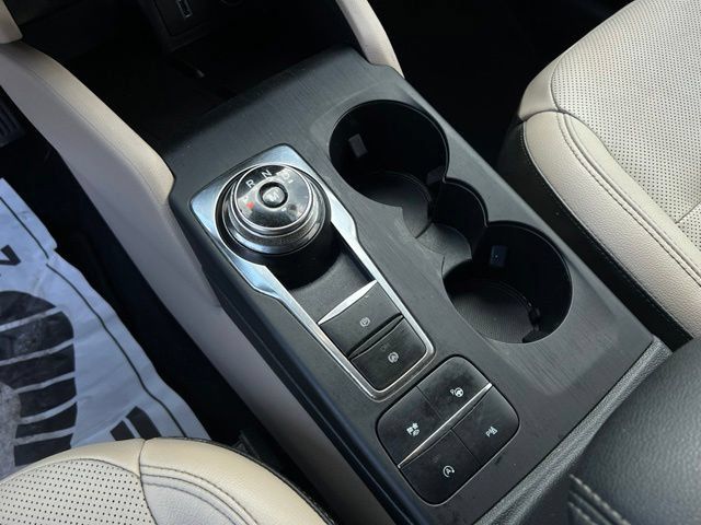 Used 2020 Ford Escape Titanium AWD/4WD image 35
