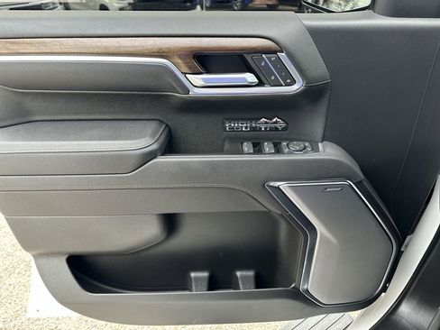 Used 2025 Chevrolet Silverado 1500 High Country image 31