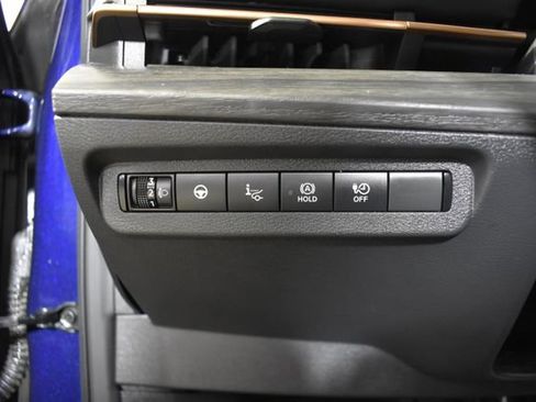Certified 2023 Nissan Ariya AWD image 13