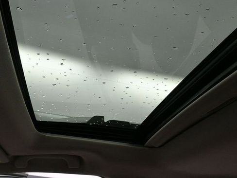 Used 2021 Subaru Outback Touring image 22