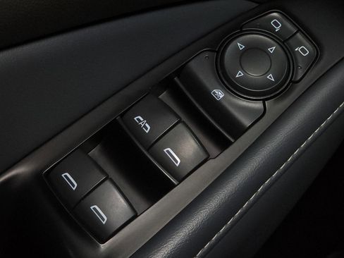 Used 2022 Buick Enclave Essence w/ Experience Buick Package image 21