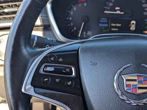 Used 2016 Cadillac SRX Luxury image 25