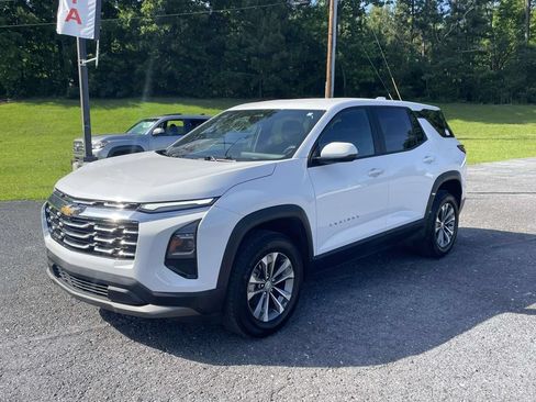 Used 2025 Chevrolet Equinox LT AWD/4WD image 5