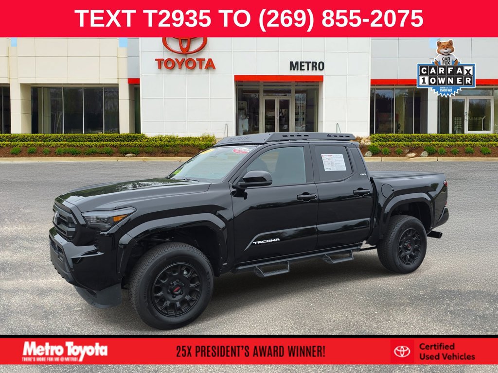 Certified 2025 Toyota Tacoma SR5 AWD/4WD image 1