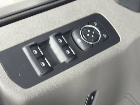 Used 2017 Ford F150 XLT w/ Equipment Group 302A Luxury AWD/4WD image 24