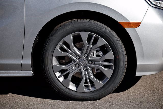New 2027 Honda Odyssey Touring image 15