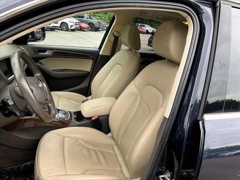 Used 2017 Audi Q5 2.0T Premium AWD/4WD image 4