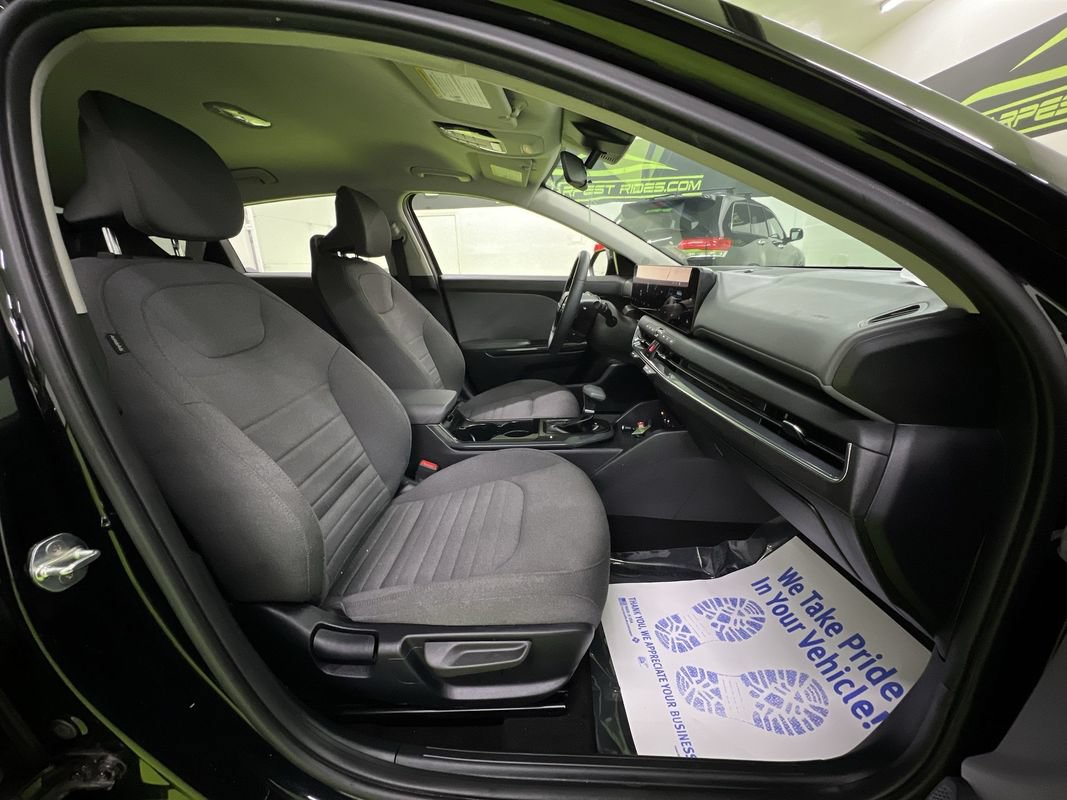 Used 2025 Kia K4 EX FWD image 15