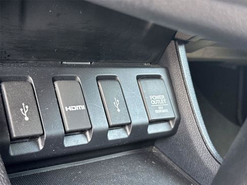 Used 2018 Honda HR-V EX image 29
