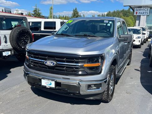 Certified 2024 Ford F150 XLT w/ Mobile Office Package AWD/4WD image 4