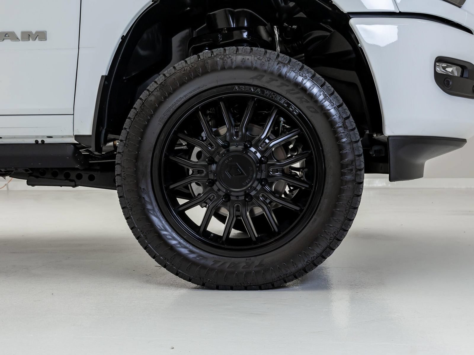 Used 2026 RAM 3500 Laramie AWD/4WD image 11