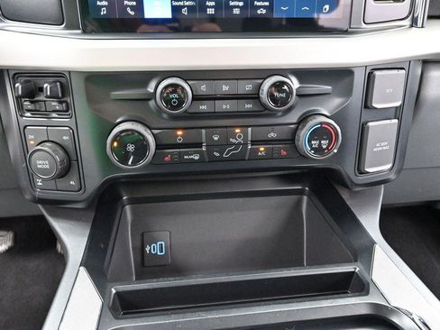 Used 2023 Ford F350 XLT w/ XLT Premium Package AWD/4WD image 25