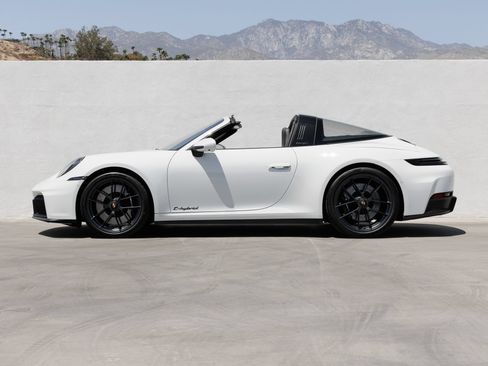 Certified 2026 Porsche 911 Targa 4 GTS AWD/4WD image 2