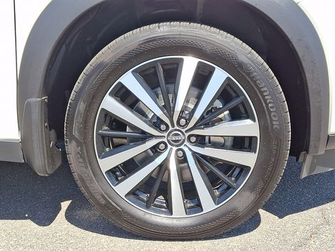 Used 2023 Nissan Pathfinder Platinum w/ Cargo Package AWD/4WD image 8
