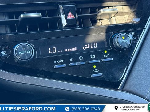Used 2024 Toyota Camry SE image 23