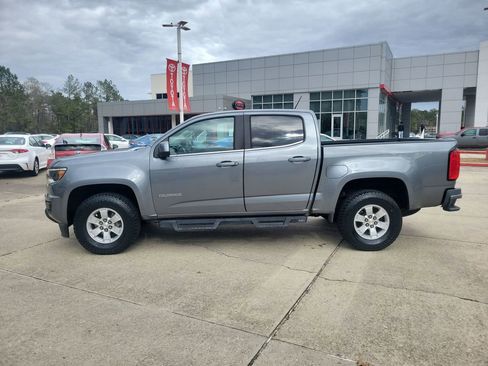 Used 2020 Chevrolet Colorado W/T w/ WT Convenience Package image 2