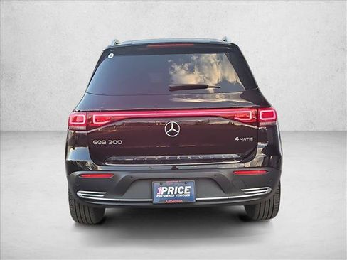 Used 2023 Mercedes-Benz EQB 300 4MATIC image 7
