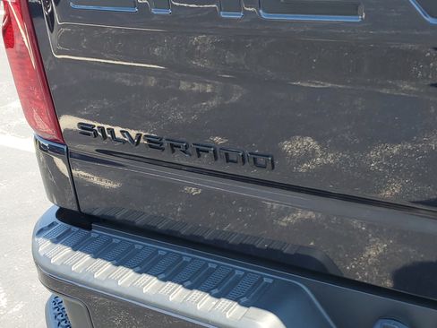 Used 2023 Chevrolet Silverado 1500 Custom w/ LPO, Dark Essentials Package AWD/4WD image 6