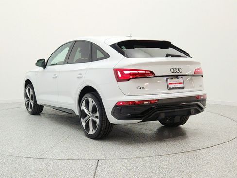 Used 2023 Audi Q5 2.0T Premium Plus w/ Premium Plus Package AWD/4WD image 7